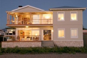 138 Marine Beachfront Guesthouse voted 4th best hotel in Hermanus