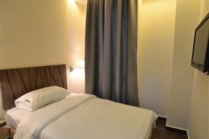 9 Square Hotel Image