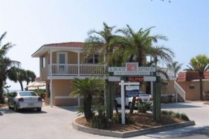 A Beach Retreat voted  best hotel in Nokomis