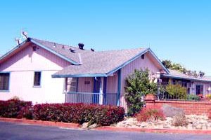Budget Inn and Suites Image