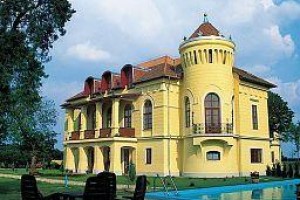 Almasy Kastelyhotel Jasz-Nagykun-Szolnok voted  best hotel in Jasz-Nagykun-Szolnok
