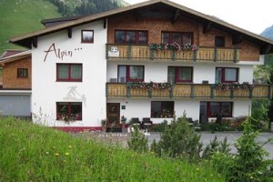 Alpin Garni Das Kleine Hotel voted 7th best hotel in Warth