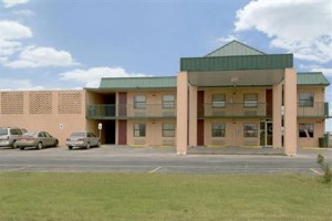 Americas Best Value Inn Mineral Wells (Texas) voted 5th best hotel in Mineral Wells 