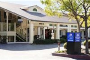 Americas Best Value Inn & Suites - Wine Country Image