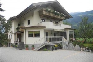 Apart Mitterdorf voted 2nd best hotel in Aschau im Zillertal