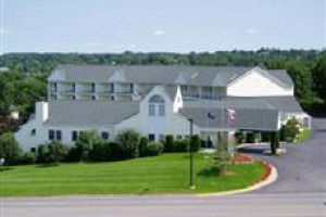 The Apple Tree Inn voted 2nd best hotel in Petoskey