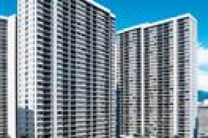 Aston at the Waikiki Banyan Image