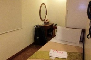 Avitel Hotel Makati City Image