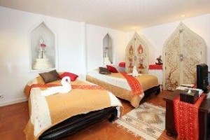 Ayutthaya Garden River Home Resort voted  best hotel in Bang Pa-In