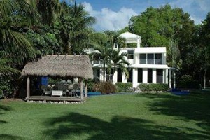 Azul del Mar voted 2nd best hotel in Key Largo