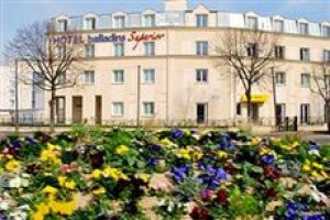Balladins Superior Paris Est Hotel Saint-Maur-des-Fosses voted  best hotel in Saint-Maur-des-Fosses