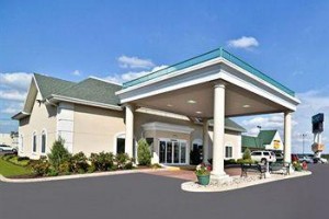 Quality Inn Lake Ozark voted 5th best hotel in Lake Ozark