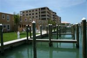 The Bayside Inn & Marina voted 10th best hotel in Treasure Island