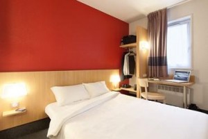 B&B Goussainville Aeroport Roissy CDG voted 5th best hotel in Goussainville
