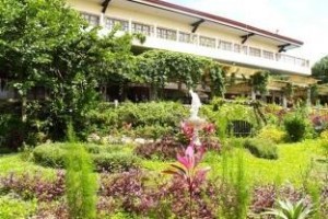 Bed & Breakfast at Royale Tagaytay Country Club Image