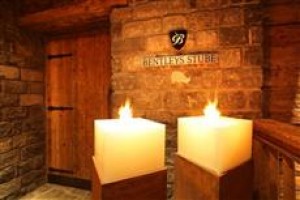Bentleys House voted 9th best hotel in Zurs