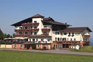 Berghof Dachsteinblick voted 3rd best hotel in Eugendorf