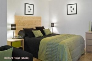 Berkshire Rooms Gray Place Image