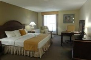 BEST WESTERN PLUS Riverfront Hotel voted 5th best hotel in La Crosse 