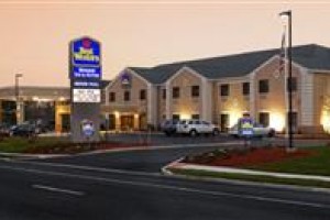BEST WESTERN Monroe Inn & Suites voted  best hotel in Williamstown 