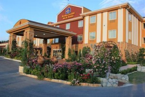 BEST WESTERN PLUS Blanco Luxury Inn & Suites voted  best hotel in Blanco