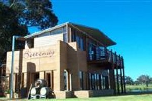 Bettenay's Wines and Accommodation Cowaramup voted 2nd best hotel in Cowaramup