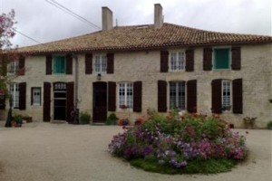 Bois aux Pins Bed and Breakfast Chef Boutonne Image