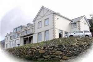 Brackenhurst House voted  best hotel in Fairbourne