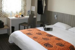 Brit Hotel Le Cottage Arnage Image