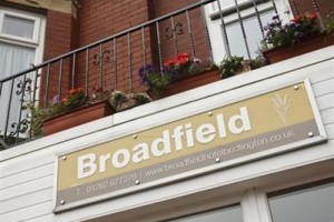 Broadfield Hotel Image