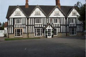 Broom Hall Inn Alcester Image