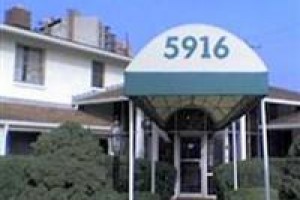 Budget Host Travelers Motel Image
