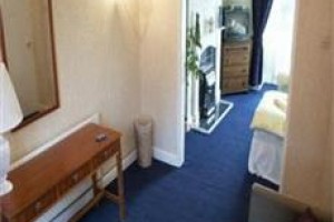 Budget Rooms Coventry Airport Image