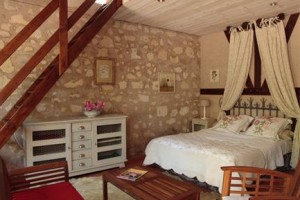 Cabane Perchee La Chouanniere voted 2nd best hotel in Le Vieil Bauge