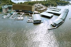 Camden on the Lake Resort Toad Cove Lake Ozark voted  best hotel in Lake Ozark