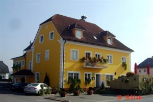 Hotel Camellia voted  best hotel in Gossendorf