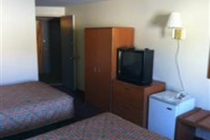 Canada's Best Value Inn Image