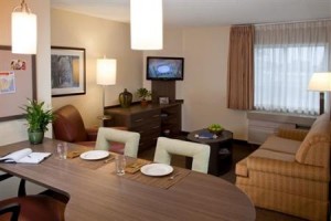 Candlewood Suites Orange County/Airport Image