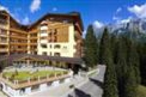 Carlo Magno Zeledria Hotel Image