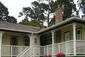 Carmel Inn and Suites Image