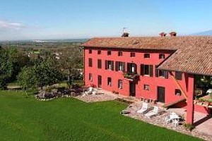 Casa Rossa Ai Colli Udine Image