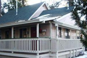 Cathys Country Cottages voted  best hotel in Big Bear City
