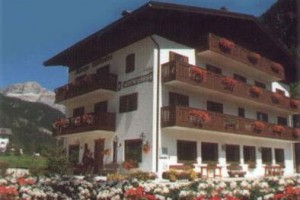 Cesa Edelweiss Hotel Campitello di Fassa Image