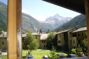 Chalet Alpina voted 4th best hotel in La Thuile