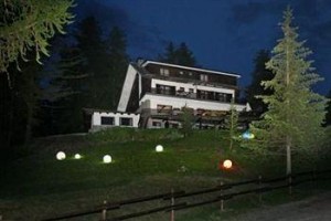 Chalet Il Capricorno Hotel Restaurant Image