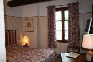 Charembeau voted 4th best hotel in Forcalquier