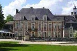 Chateau D'Etoges voted  best hotel in Etoges