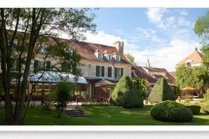Chateau Varennes voted  best hotel in Varennes-Jarcy