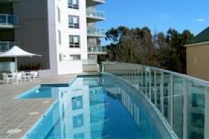 Quality Suites Clifton On Northbourne Image