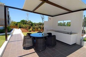 Coco Mooloolaba Apartments Image
